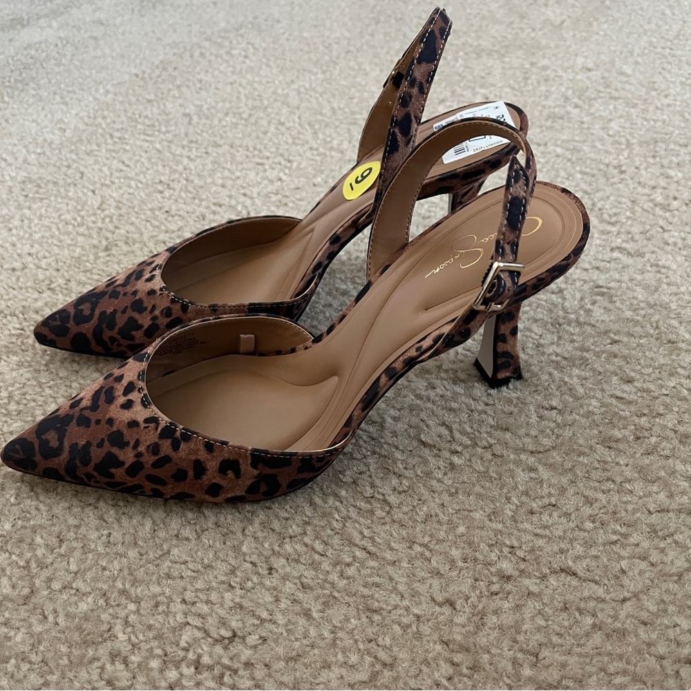 [SOLD] Jessica Simpson Brown Leopard Heels
